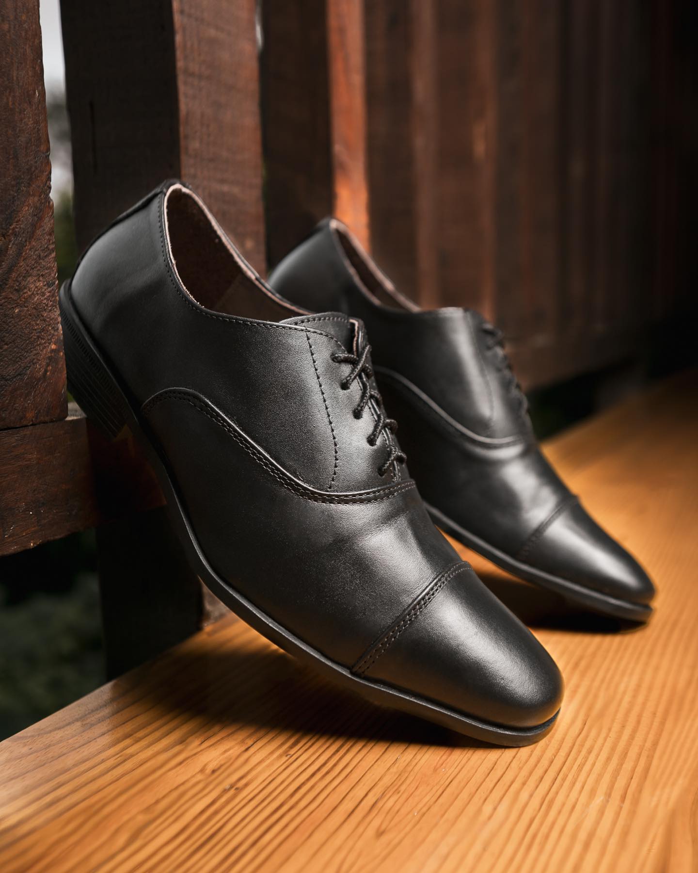 Captoe Oxfords clasicos negro piel